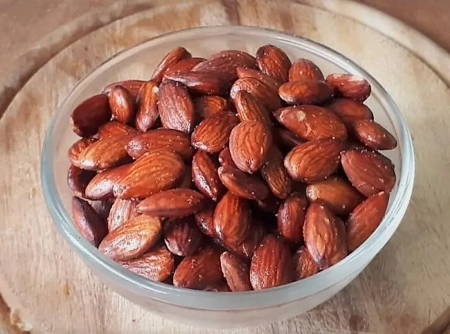 How do you roast almonds with a kick? | Galilee Green